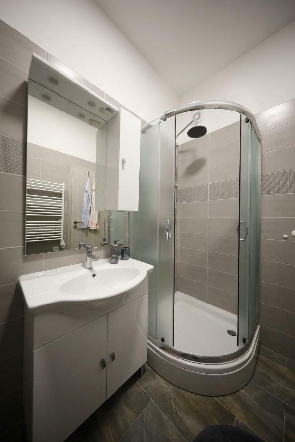Dendo Apartment