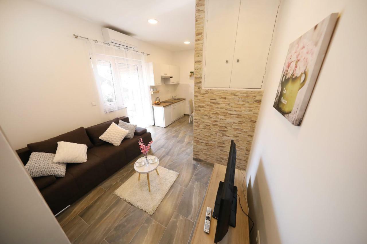 Dendo Apartment *